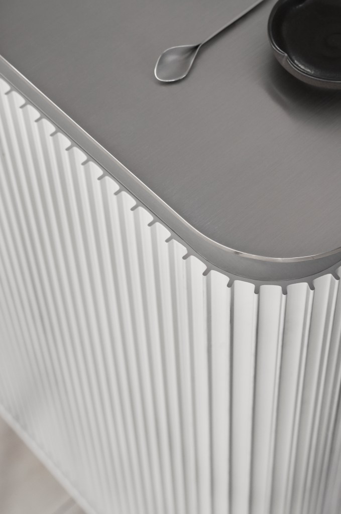 Vipps nye kjøkken er en drøm i aluminium.